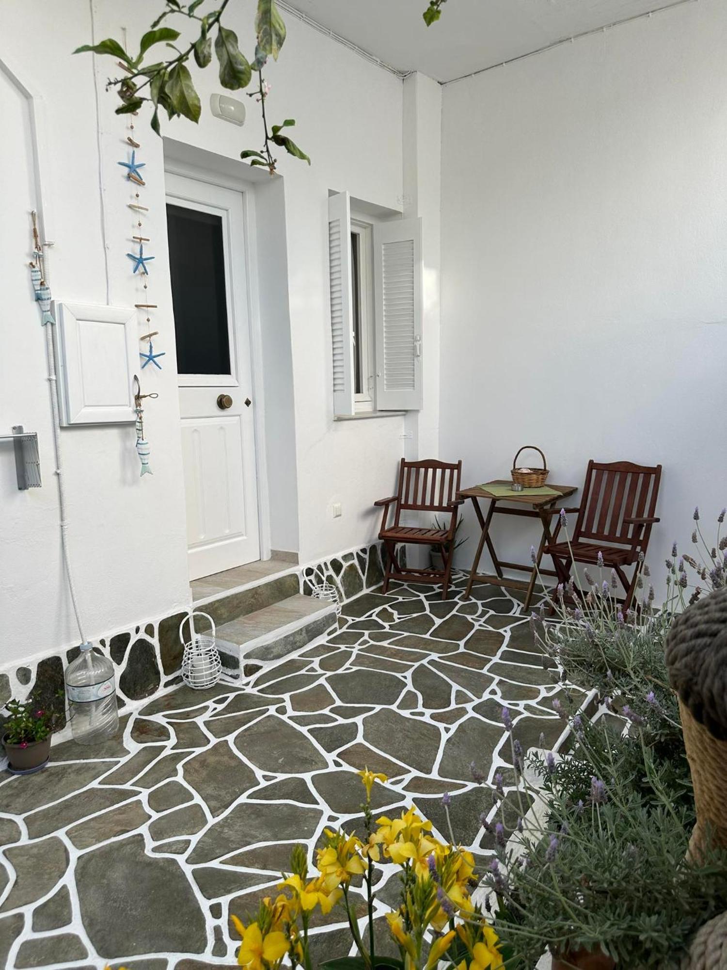 Nick'S Studio 1 Parikia  Exterior photo